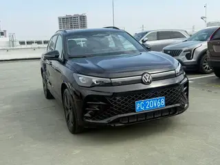 Volkswagen Tiguan L 2024 Pro 330TSI Two-wheel drive R-Line Intelligent Supreme Edition exterior photo 3