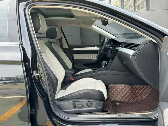 Volkswagen Magotan 2023 200 Edición conmemorativa de 10,000 vehículos 330TSI DSG De lujo exterior foto 3