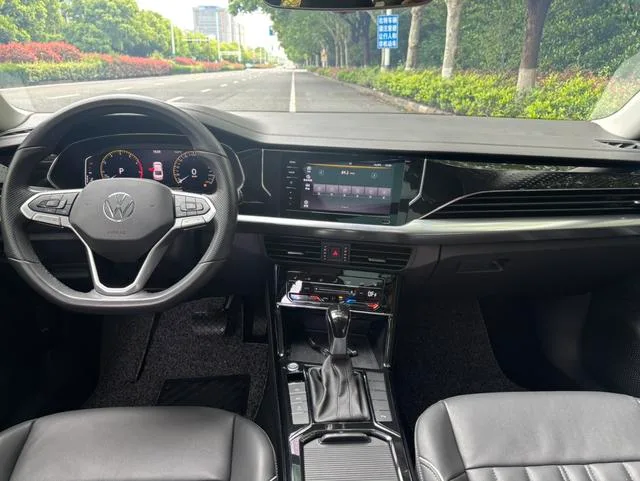 Volkswagen Passat 2022 330TSI Version d'élite extérieur photo 7 Volkswagen Passat 2022 330TSI Version d'élite extérieur photo 7