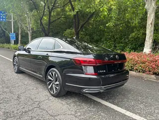 Volkswagen Passat 2022 330TSI Version d'élite intérieur photo 13 Volkswagen Passat 2022 330TSI Version d'élite intérieur photo 13