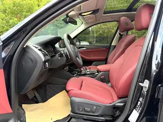 BMW X3 2023 xDrive30i Leading Type M Obsidian Night Suit interior photo 7 BMW X3 2023 xDrive30i Leading Type M Obsidian Night Suit interior photo 7