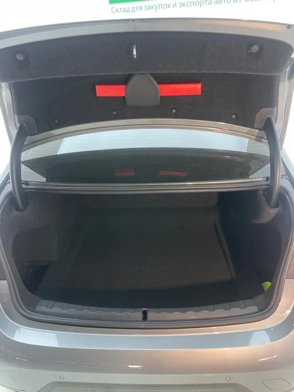 BMW 3 Series 2023 320Li M Conjunto deportivo interior foto 18 BMW 3 Series 2023 320Li M Conjunto deportivo interior foto 18