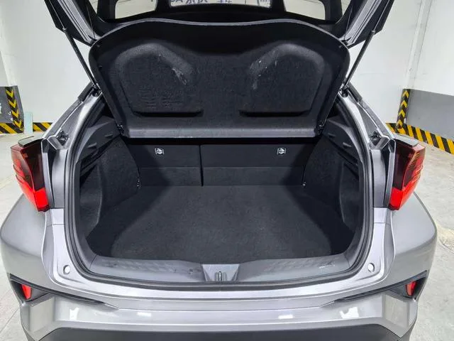 Toyota IZOA 2021 2.0L Versión Yidong interior foto 13
