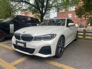 BMW 3 Series 2022 325Li M Conjunto deportivo