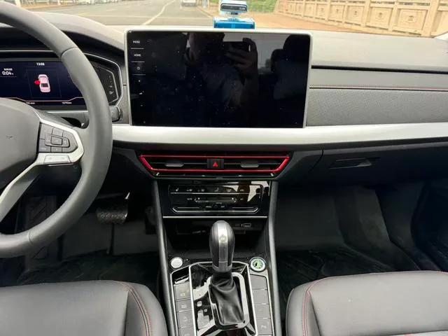 Volkswagen Lavida 2024 300TSI DSG Star Leading Edition interior foto 8 Volkswagen Lavida 2024 300TSI DSG Star Leading Edition interior foto 8