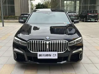 BMW 7 Series 2021 730Li M Sports suit exterior photo 2 BMW 7 Series 2021 730Li M Sports suit exterior photo 2