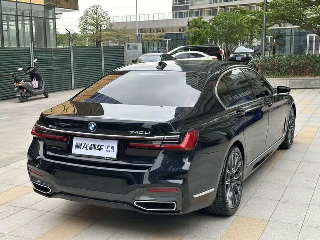 BMW 7 Series 2021 730Li M Sports suit exterior photo 4 BMW 7 Series 2021 730Li M Sports suit exterior photo 4