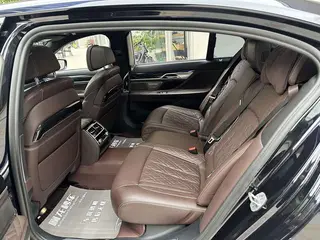 BMW 7 Series 2021 730Li M Sports suit exterior photo 10 BMW 7 Series 2021 730Li M Sports suit exterior photo 10
