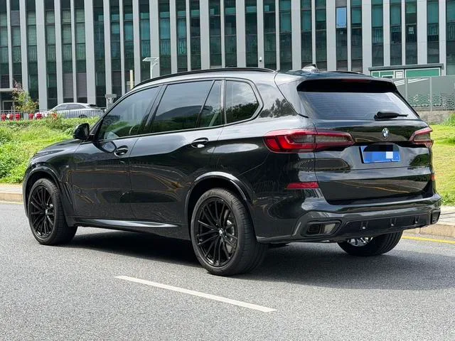 BMW X5 2022 Restyling xDrive 30Li Premium Class M Sports suit exterior photo 6 BMW X5 2022 Restyling xDrive 30Li Premium Class M Sports suit exterior photo 6