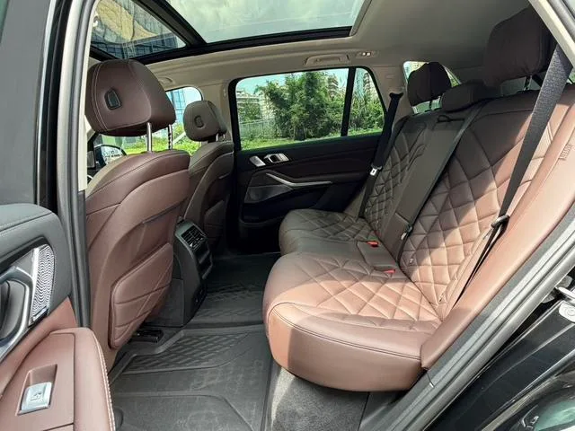 BMW X5 2022 Restyling xDrive 30Li Premium Class M Sports suit interior photo 12 BMW X5 2022 Restyling xDrive 30Li Premium Class M Sports suit interior photo 12