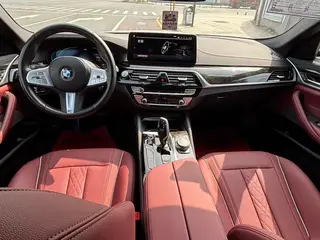 BMW 5 Series 2022 Deuxième lifting 525Li M Ensemble de sport extérieur photo 4 BMW 5 Series 2022 Deuxième lifting 525Li M Ensemble de sport extérieur photo 4