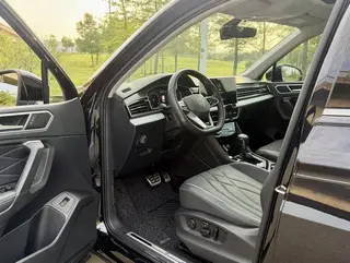 Volkswagen Tiguan L 2022 380TSI Transmission intégrale automatique R-Line Version de plus en plus 7 Siège extérieur photo 4