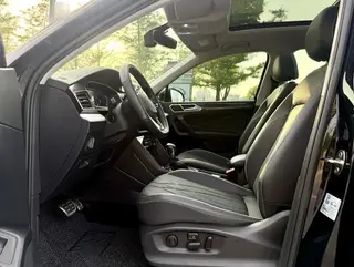 Volkswagen Tiguan L 2022 380TSI Transmission intégrale automatique R-Line Version de plus en plus 7 Siège extérieur photo 5