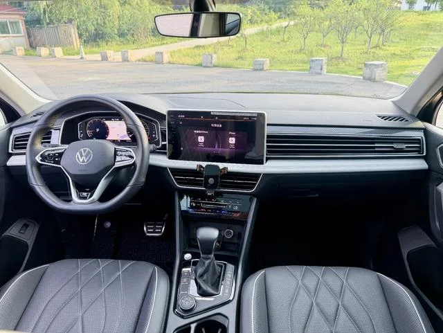 Volkswagen Tiguan L 2022 380TSI Transmission intégrale automatique R-Line Version de plus en plus 7 Siège extérieur photo 8