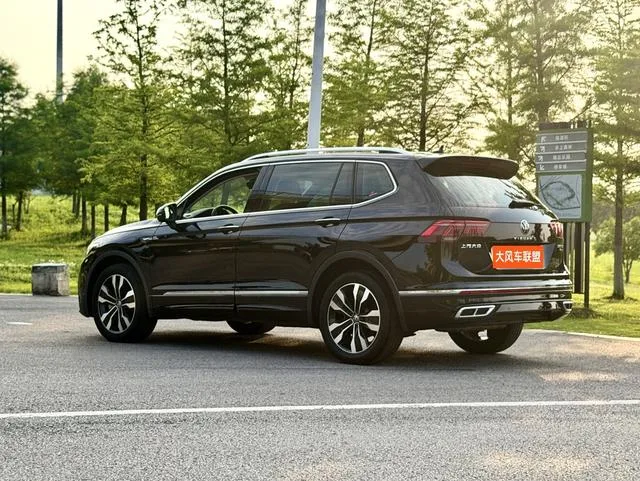 Volkswagen Tiguan L 2022 380TSI Transmission intégrale automatique R-Line Version de plus en plus 7 Siège intérieur photo 15