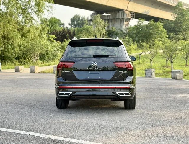 Volkswagen Tiguan L 2022 380TSI Transmission intégrale automatique R-Line Version de plus en plus 7 Siège intérieur photo 16