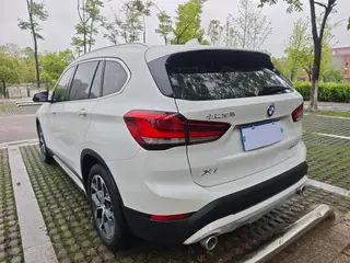 BMW X1 2022 sDrive20Li Tipo de lujo exterior foto 5 BMW X1 2022 sDrive20Li Tipo de lujo exterior foto 5