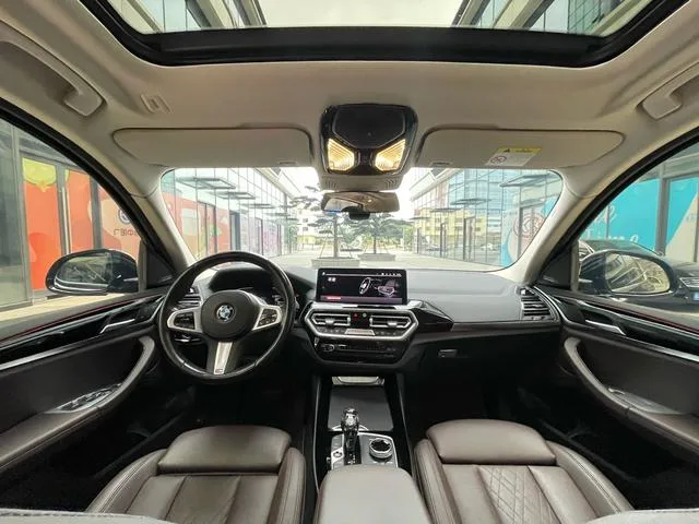 BMW X3 2022 xDrive25i M Ensemble de sport intérieur photo 14
