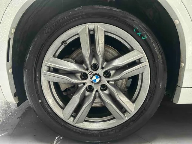BMW X2 2023 sDrive25i M Traje todoterreno exterior foto 3 BMW X2 2023 sDrive25i M Traje todoterreno exterior foto 3