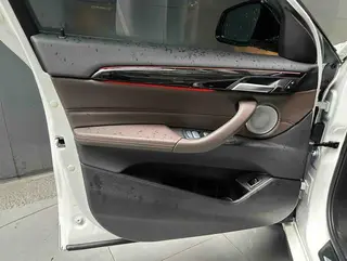 BMW X2 2023 sDrive25i M Traje todoterreno interior foto 14 BMW X2 2023 sDrive25i M Traje todoterreno interior foto 14