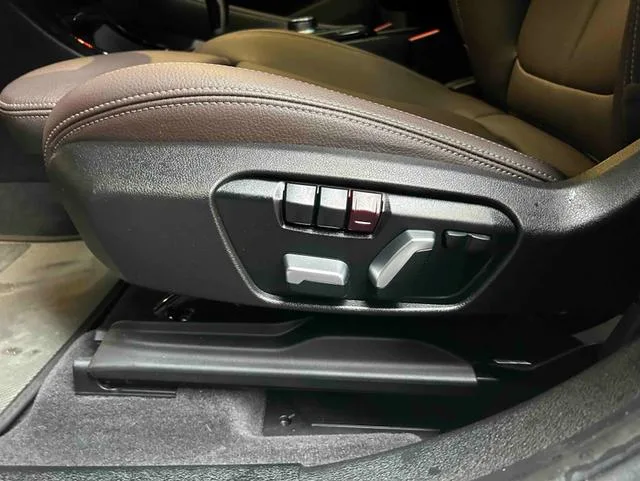 BMW X2 2023 sDrive25i M Traje todoterreno interior foto 16 BMW X2 2023 sDrive25i M Traje todoterreno interior foto 16