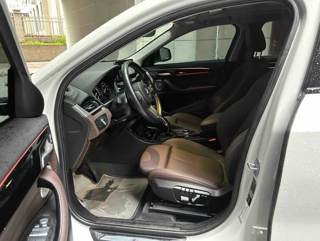 BMW X2 2023 sDrive25i M Traje todoterreno interior foto 17 BMW X2 2023 sDrive25i M Traje todoterreno interior foto 17