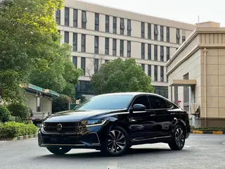Volkswagen Passat 2023 Reforma 330TSI Edición Star Elite