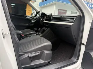 Volkswagen Tiguan L 2022 330TSI Automatic two-wheel drive comfortable version interior photo 7