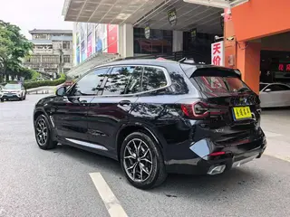 BMW X3 2022 xDrive25i M Sports suit interior photo 11 BMW X3 2022 xDrive25i M Sports suit interior photo 11