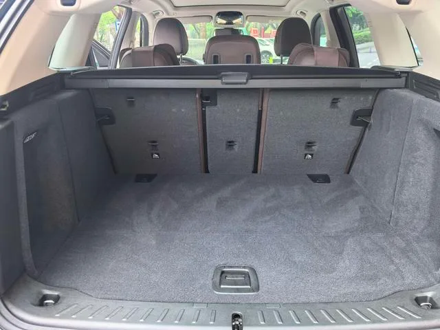 BMW X3 2022 xDrive25i M Sports suit interior photo 15 BMW X3 2022 xDrive25i M Sports suit interior photo 15