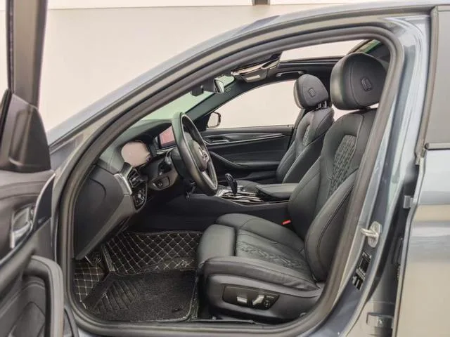 BMW 5 Series 2021 525i M Sports suit exterior photo 5 BMW 5 Series 2021 525i M Sports suit exterior photo 5