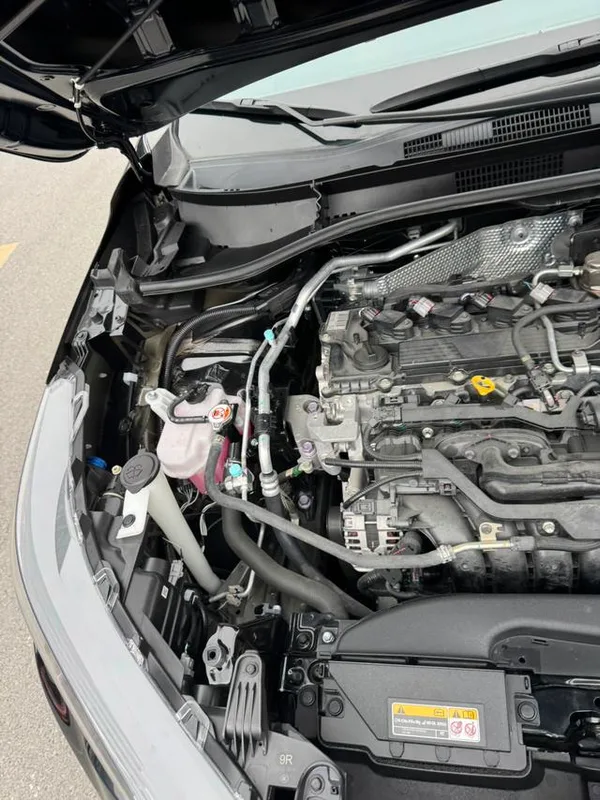 Toyota Frontlander 2024 2.0L CVT Элитная версия интерьер фото 16 Toyota Frontlander 2024 2.0L CVT Элитная версия интерьер фото 16