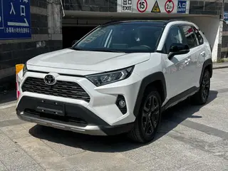 Toyota RAV4 2022 2.0L CVT 4WD Premium Edition