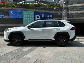 Toyota RAV4 2022 2.0L CVT 4WD Premium Edition exterior foto 3