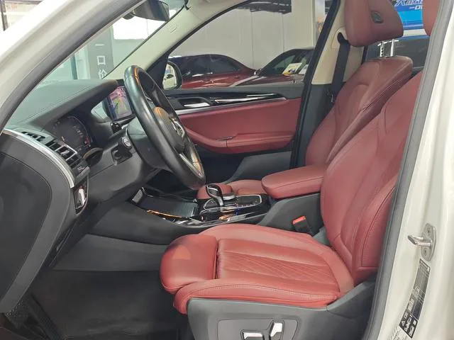 BMW X3 2022 xDrive25i M Ensemble de sport extérieur photo 8 BMW X3 2022 xDrive25i M Ensemble de sport extérieur photo 8