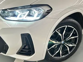 BMW X3 2022 xDrive25i M Ensemble de sport extérieur photo 9 BMW X3 2022 xDrive25i M Ensemble de sport extérieur photo 9