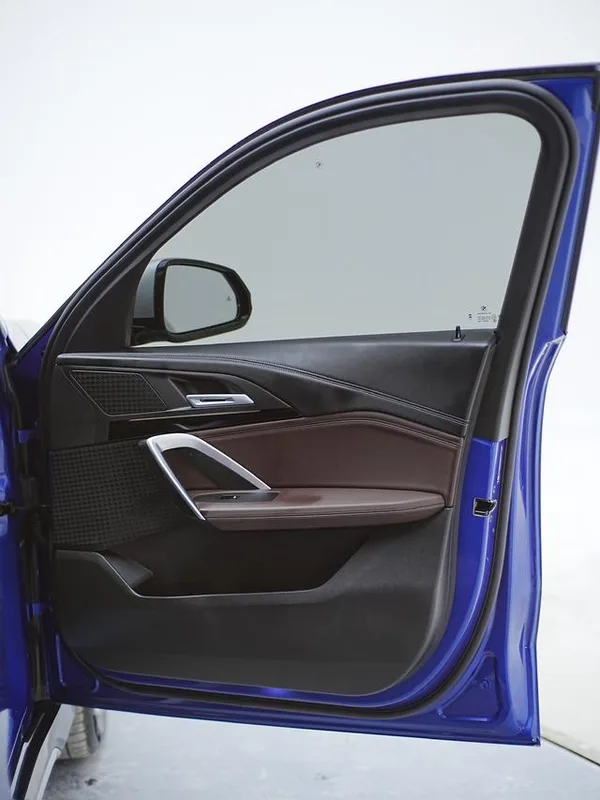 BMW X1 2023 sDrive20Li X Traje de diseño interior foto 19 BMW X1 2023 sDrive20Li X Traje de diseño interior foto 19