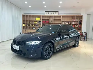 BMW 3 Series 2025 330i M Traje nocturno deportivo Yao