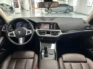 BMW 3 Series 2022 320Li M Ensemble de sport intérieur photo 9 BMW 3 Series 2022 320Li M Ensemble de sport intérieur photo 9