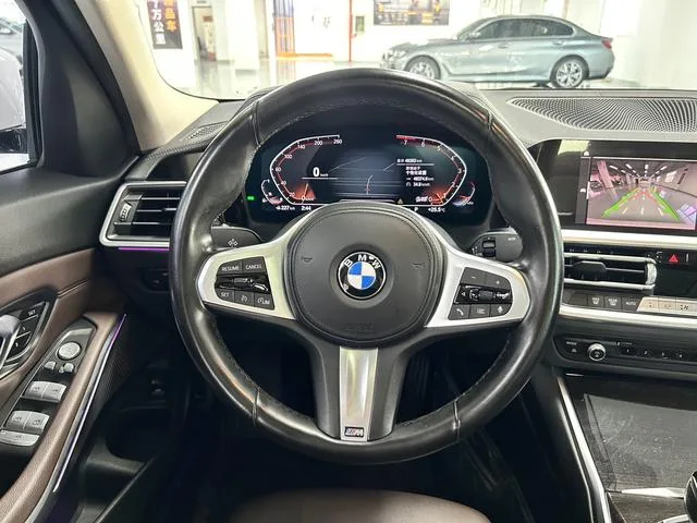 BMW 3 Series 2022 320Li M Ensemble de sport intérieur photo 10 BMW 3 Series 2022 320Li M Ensemble de sport intérieur photo 10