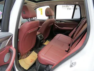 BMW X3 2022 Segundo cambio xDrive30i Líder M Traje de noche Yao interior foto 15 BMW X3 2022 Segundo cambio xDrive30i Líder M Traje de noche Yao interior foto 15