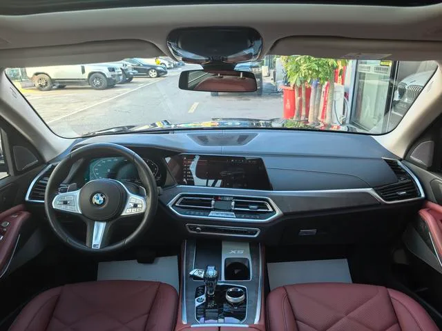 BMW X5 2022 xDrive 30Li M Conjunto deportivo interior foto 6 BMW X5 2022 xDrive 30Li M Conjunto deportivo interior foto 6