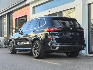 BMW X5 2022 xDrive 30Li M Conjunto deportivo interior foto 8 BMW X5 2022 xDrive 30Li M Conjunto deportivo interior foto 8