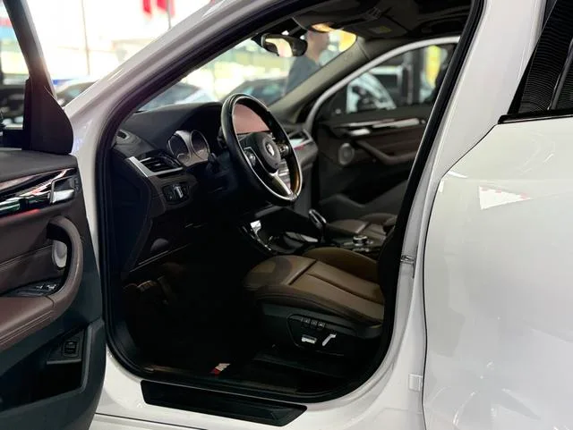 BMW X2 2022 sDrive25i M Conjunto deportivo exterior foto 4 BMW X2 2022 sDrive25i M Conjunto deportivo exterior foto 4