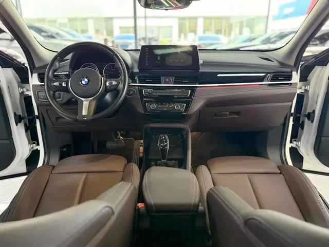 BMW X2 2022 sDrive25i M Conjunto deportivo interior foto 9 BMW X2 2022 sDrive25i M Conjunto deportivo interior foto 9