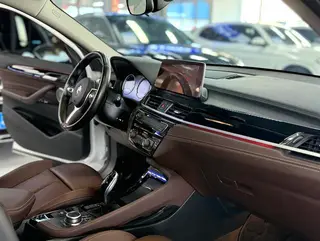 BMW X2 2022 sDrive25i M Conjunto deportivo interior foto 10 BMW X2 2022 sDrive25i M Conjunto deportivo interior foto 10