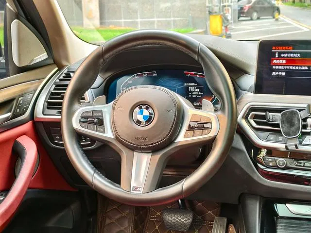 BMW X3 2022 xDrive30i Leading Type M Obsidian Night Suit interior photo 8 BMW X3 2022 xDrive30i Leading Type M Obsidian Night Suit interior photo 8