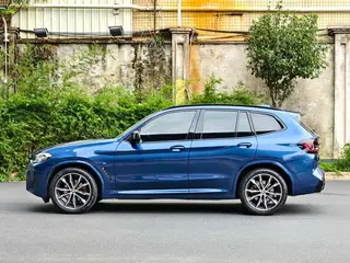 BMW X3 2022 xDrive30i Leading Type M Obsidian Night Suit interior photo 9 BMW X3 2022 xDrive30i Leading Type M Obsidian Night Suit interior photo 9