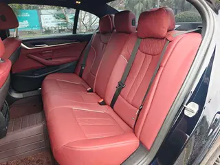 BMW 5 Series 2022 Reforma 530Li Líder M Conjunto deportivo interior foto 10 BMW 5 Series 2022 Reforma 530Li Líder M Conjunto deportivo interior foto 10