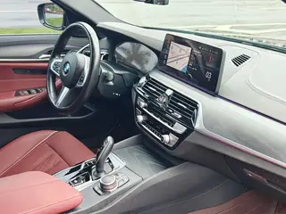 BMW 5 Series 2022 Reforma 530Li Líder M Conjunto deportivo interior foto 11 BMW 5 Series 2022 Reforma 530Li Líder M Conjunto deportivo interior foto 11